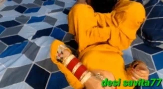 Desdi Hint bayan kaur ki chudai gora badan büyük göğüsler hindi