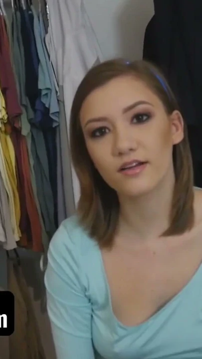 Sislovesme - şanslı damızlık riley mae'yi porno izlerken yakaladı ve davranışını düzeltmek için ellerini bağladı | Klip 1