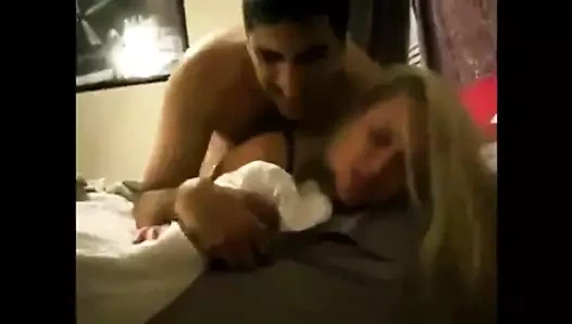 cuckold karısı eğleniyor