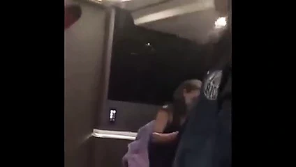 Rihanna 80'lere geri dönüyor