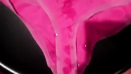 eski pembe külot üzerinde Cumming