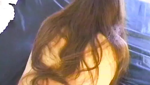 Büyük götlü yaramaz hatun domalmayı seviyor