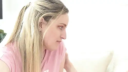 Charlie Forde ile Kızlar Gecesi, Laney Day