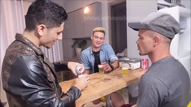 IRMAOS DE PROFISSAO