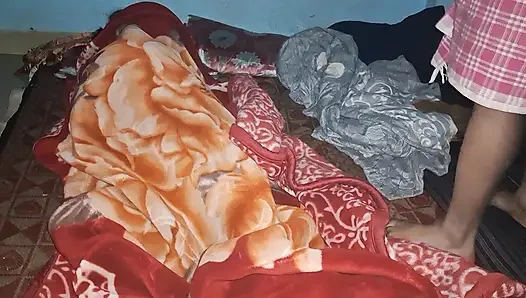 Ses odadan baldıza geldi.