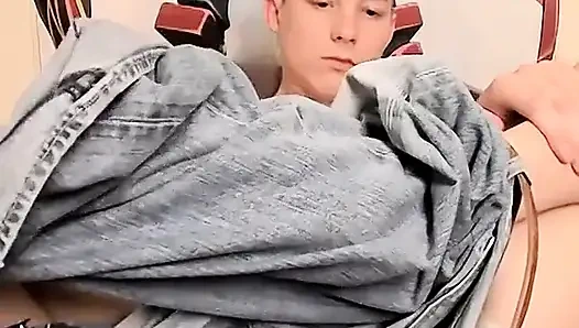 Ryan ve boyu 11 feet