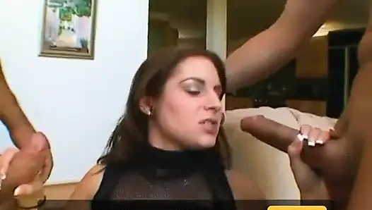 Hatun iki yarak istiyor