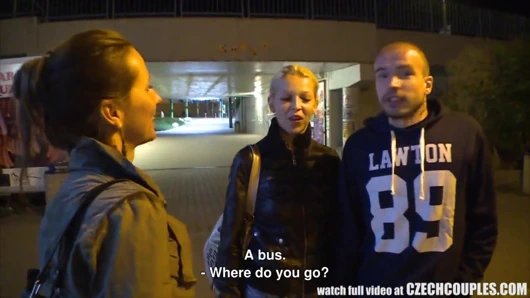 Güzel Çek çifti gf değişimi için para alır