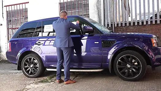 Antonia Deona ateşli bir çift sikişinde max deeds'in en iyilerini alıyor