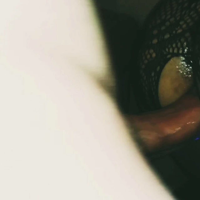 Otelde içime dört tane koydular ve durmadan çığlık atıyorum.