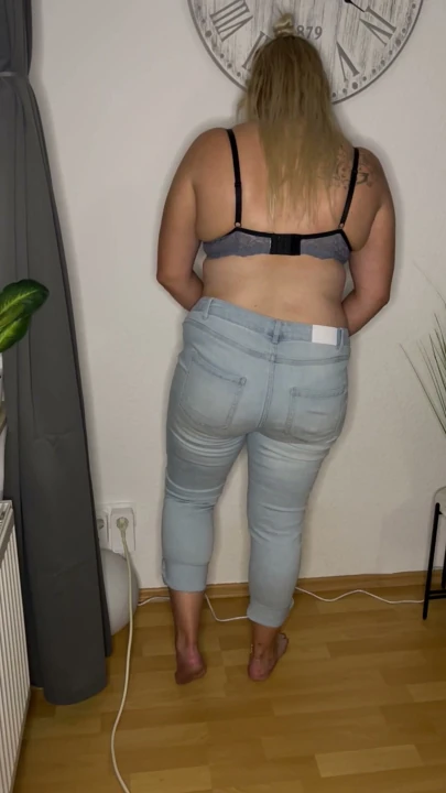 Masturbation while standing, bra & jeans, multiple orgasms, fingering & satisfyer, hot, wet, trembling, moaning… | Clip 1