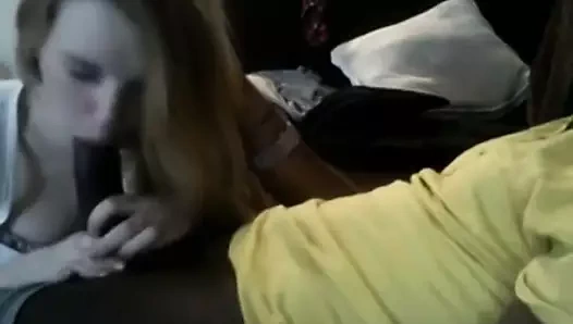 Güzel büyük siyah horoz oral seks 88