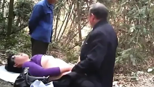 yaşlı adam sikme fahişe çin