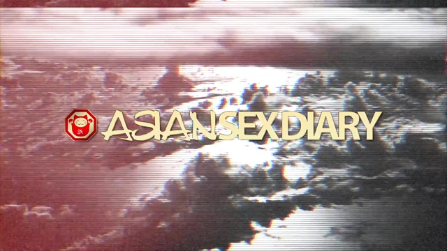 Asiansexdiary azgın Asyalı orta yaşlı seksi kadın büyük yaraklı yabancıyı memnun ediyor