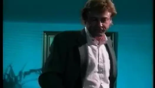 Kadın patronunu sikiyor