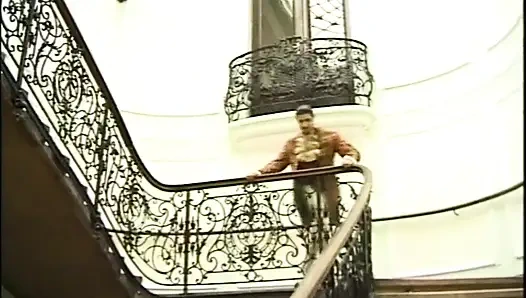 Güzel sarışın kız amcık yalıyor anal sikişiyor