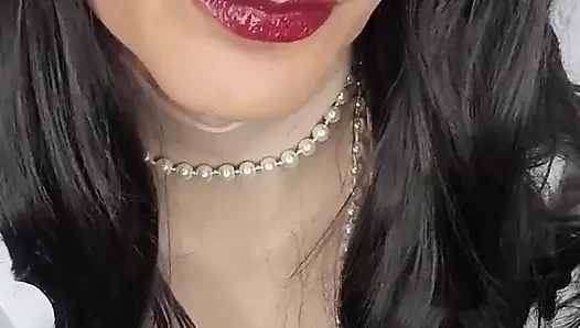 Jessica giyinmedi