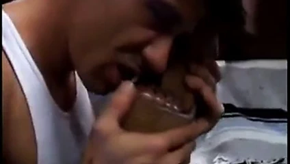 Melek gözler onu kedi yemiş ve becerdin alır