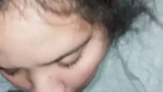 Dumb colombian fahişe yeme çük