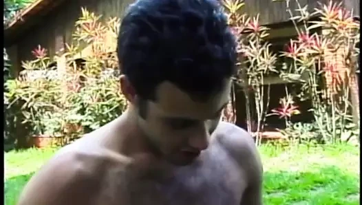 iki azgın adam birkaç brezilyalı fahişeye katılmaya direnemez