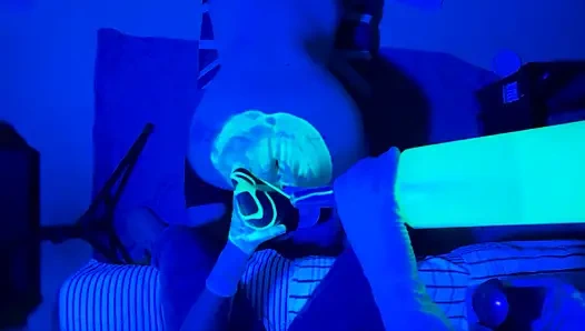 Ultraviyole yumruk sokma