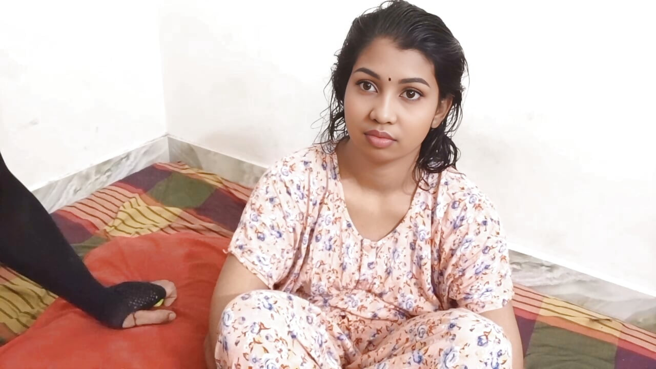 18 yaşındaki Bangladeşli desi genç karı erkek arkadaşıyla seks yaparken seks videosu, seks videomu izleyerek keyif al