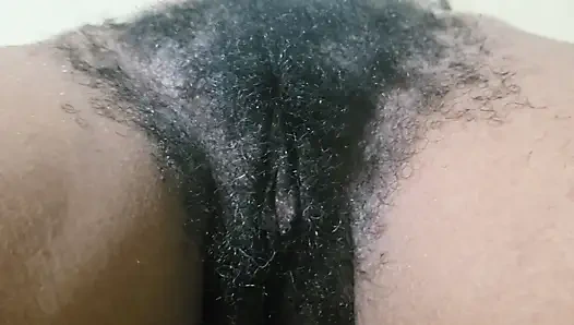 Kıllı amcık orta yaşlı seksi kadın korunmasız arzuyla dolu tutkulu bir yetişkin karşılaşmasında sert seksin tadını çıkarıyor