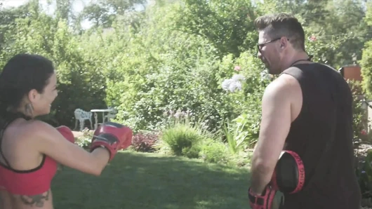 Daha derin. Kissa günahları bir egzersizden daha fazlasını alır