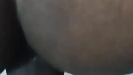 Kayınbiraderi gece yarısı uyanıyor, yüksek sesle inliyor