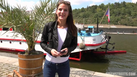 Çek sokakları - şimdiye kadarki en ürperen kız