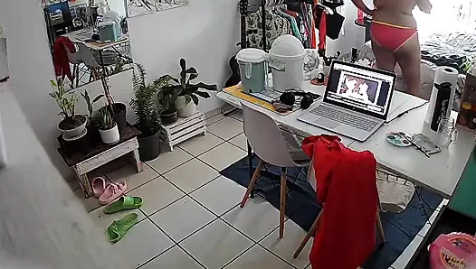 Ben yokken karımın odasında