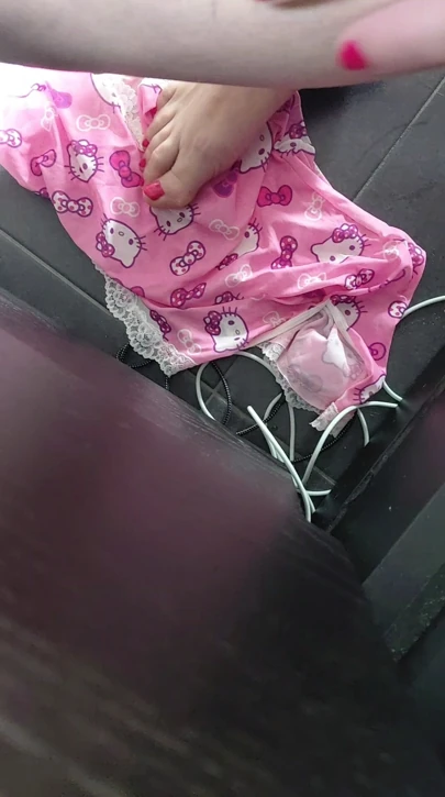 Seksi kırmızı ayak parmakları