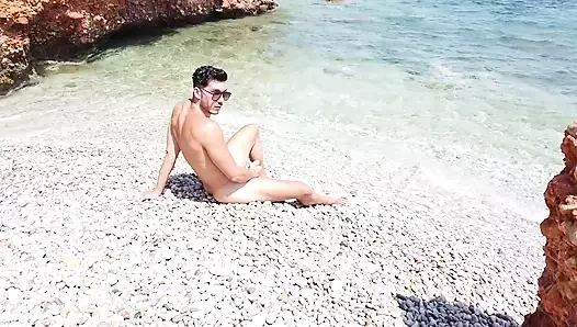 Sahilde ateşli ıslak oral seks