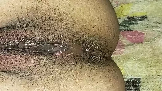 Pakistanlı evli kadın kocasını Amazon pozisyonunda Urduca ile sikiyor