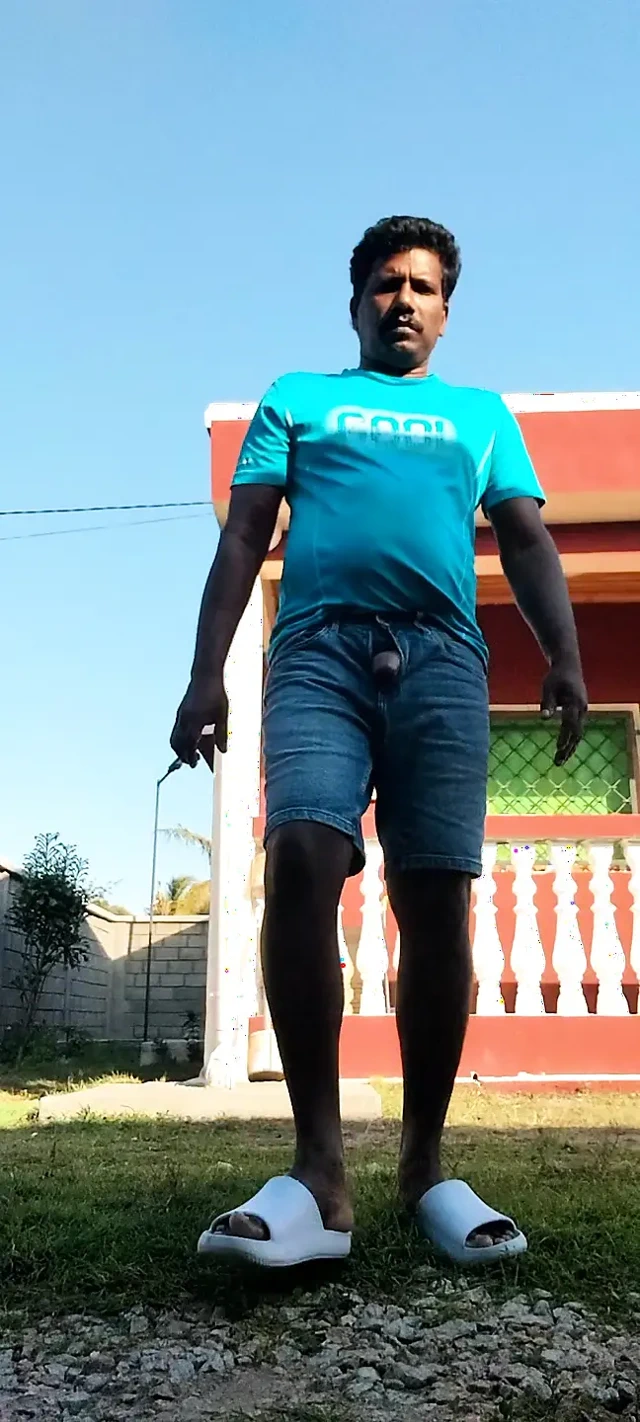 Dışarıda kapı mastürbasyonu