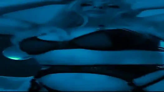 İkimizi de havaya sokacak.