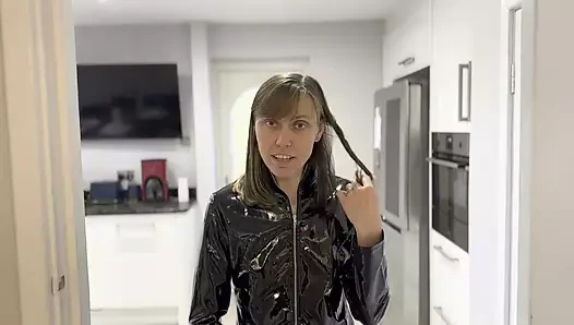 Merhaba komşu", çılgın yeni komşu seks yapmaya kararlı