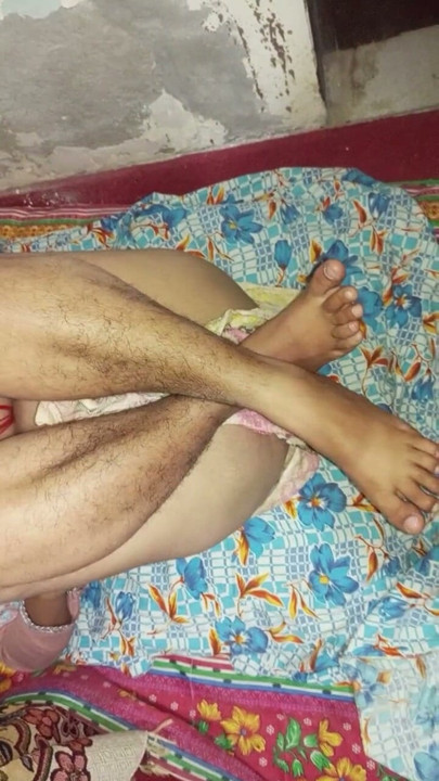 Pakistani Wife Fucking Her Husband In Amazon Position With Urdu | Clip 2