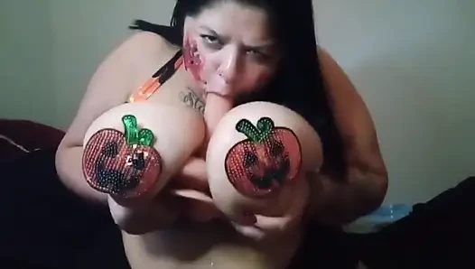 Yaramaz iri güzel kadınla Hallowen - Mary Jhuana