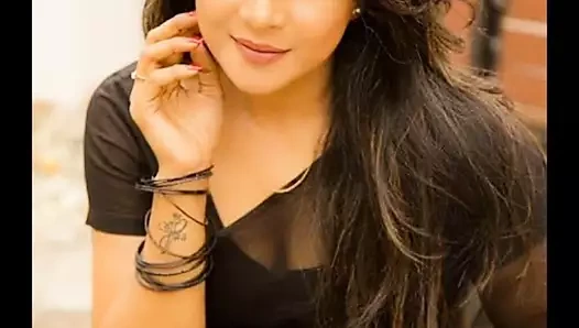 Shakshi ve arkadaşın vazo sonu