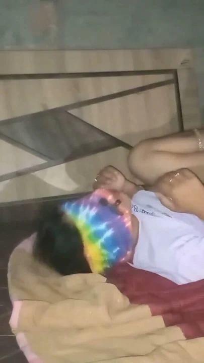 Evlenmeden önce ilk seks - hd Hintli sızdırılmış seks videosu | Klip 2
