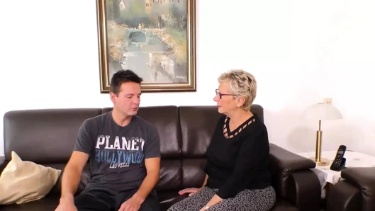 Azgın kayınvalidemi becermek zorunda kaldım