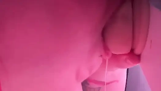 Dağınık iri güzel kadın dildoda öğürüyor