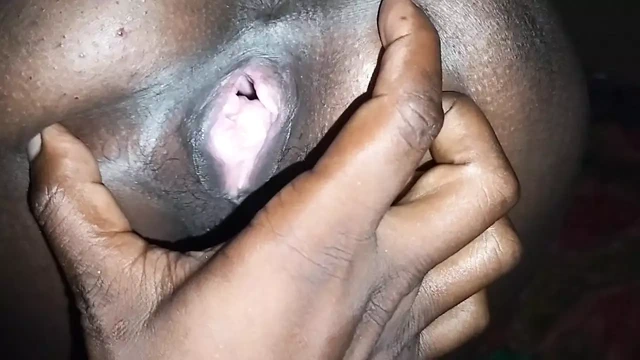 Hintli baldız fışkırtıyor