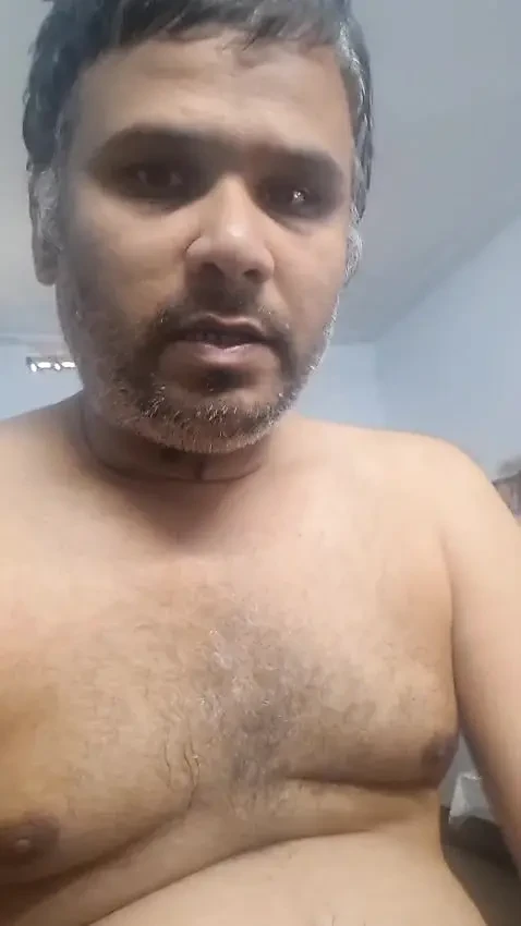 Kalın solo yarağımla çıplak sikini içine al...