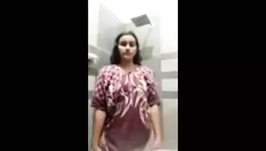 Pooja yenge ki mast choot