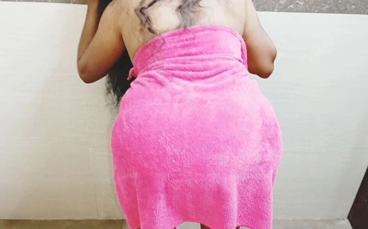 Hintli banyoda domaltarak seks.telugu edepsiz konuşmalar.