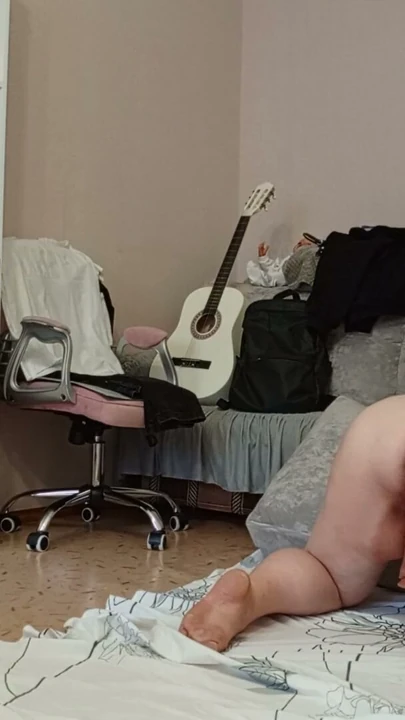 Kayınvalide büyük siyah dildoyla amına mastürbasyon yapıyor | Klip 1