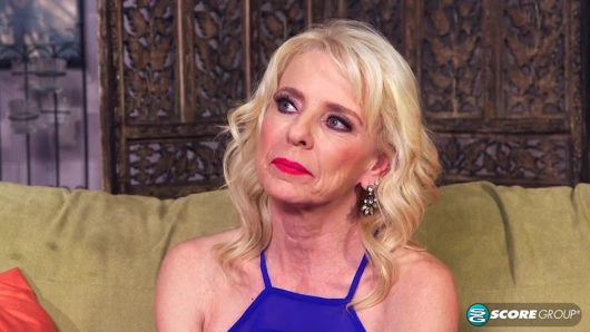 Cammille'in göt deliği için büyük zenci yarağı