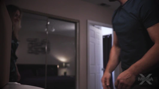 Missax - Ben Seninim, Üvey Oğul - Ophelia Kaan